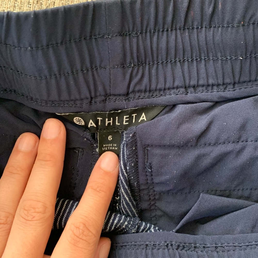 ATHLETA navy and white striped Cabo shorts size 6 - Picture 3 of 3